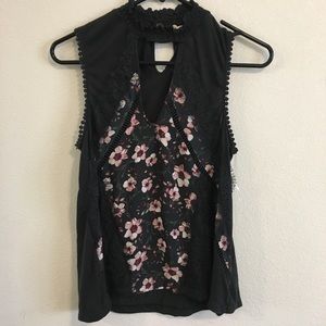 NWT Hint of Mint High neck floral top